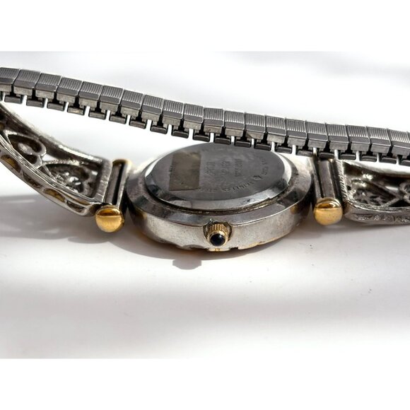 Wrangler Dual Toned Stretch Bracelet Ladies Vintage Wristwatch - 28mm - WORKS! - Picture 6 of 9